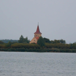 Kostel sv. Linharta na ostrově na Nových Mlýnech