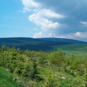 Klínovec, Macecha a Klínovec od Měděnecké silnice