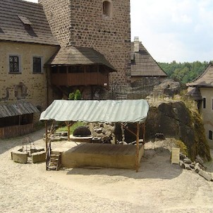 Loket, nádvoří hradu Loket