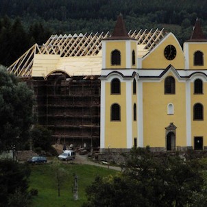 Kostel Nanebevzetí Panny Marie v Neratově