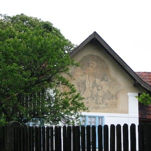 Žnečka-Max Švabinský, Toto sgrafito na průčelí Pecháčkova statku bylo namalováno v roce 1911.