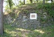 Tvrz Nezvěstice, Nejstarší písemné záznamy o existenci obce nacházíme v pramenech ze 14. století. V té době stála nedaleko Úslavy tvrz, jejíž val a kamenné základy jsou ještě částečně zřetelné.