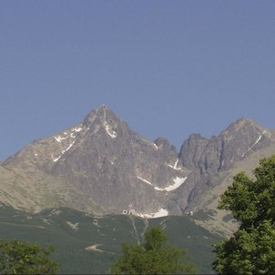 skalnaté pleso a lomnický štít