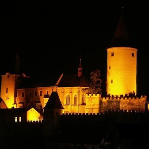 hrad Křivoklát v noci