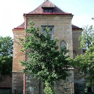 Původní Trčkův hrad, posléze klášter