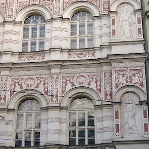 Okna a fasáda 5, Detail budovy z Vodičkovy ulice.