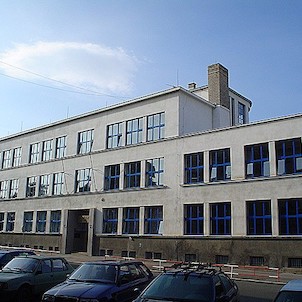 gymnázium