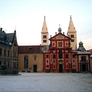 Od katedrály