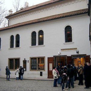 Vchod do synagogy