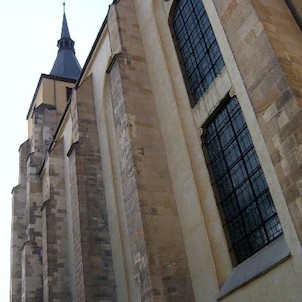 Jižní strana kostela