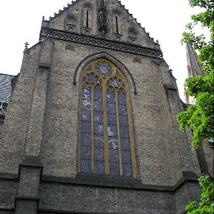 Kostel sv. Ludmily na Náměstí míru