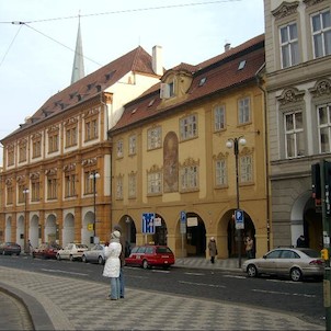 Malostranská Beseda na Malostranském náměstí