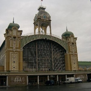 Průmyslový palác v Holešovicích