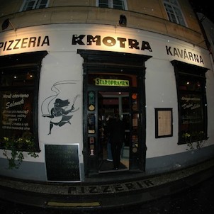 Kmotra
