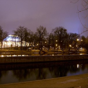 Střelecký ostrov s Národním divadlem