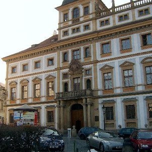 Z Hradčanského náměstí