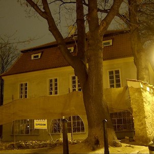 Od Lichtenštejnského paláce