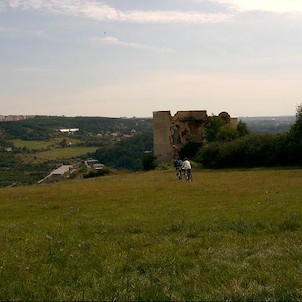 Pohled od červené turistické (směr U Matěje)