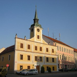 Radnice v Lomnici nad Lužnicí