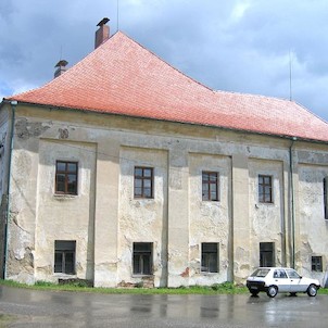 Pohled na zámek od západu