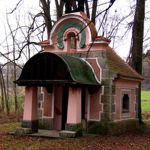 kaplička ve zdůlý