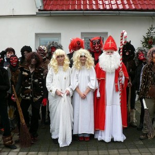 mikuláš ve škole...r.2006