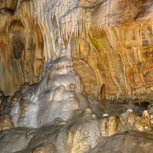 Kateřinská jeskyně, Kateřinská jeskyně krápníky
