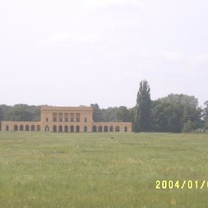 Pohansko - val velkomoravského hradiště, pohled k