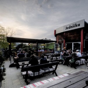 Jednička