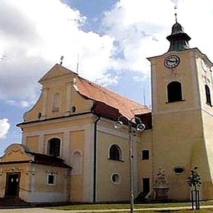 Kostel sv. Jana Křtitele a sv. Václava
