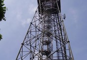 Rozhledna je na standardní telekomunikační věži