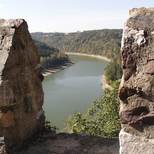 pohled ze zříceniny hradu Cornštejn, 5 km od Lančova