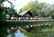Výletní hospůdka u rybníka v Podmolí