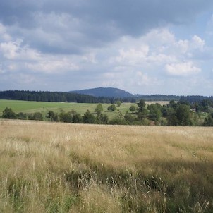 Plešivec, cestou z Perninku do Horní Blatné