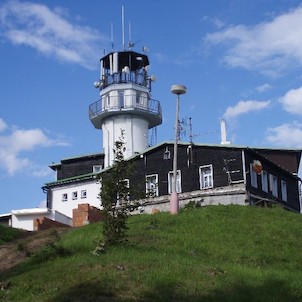 Plešivec, horský hotel s rozhlednou