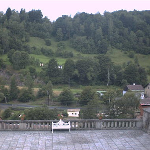 Bečov nad Teplou - výhled ze zámeckého parku