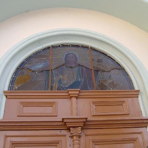 sbor Dr. Pavla Farského 6, Do r. 1946 evangelický kostel sv. Petra. V novorománském stylu. R. 1864 přistavěna věž a zahájena stavba sousední fary. Architekt J. Zeissig