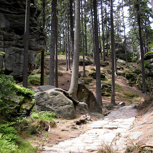 Ostaš - turistická trasa