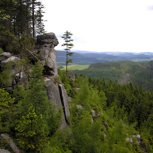 Ostaš - skalní stěny