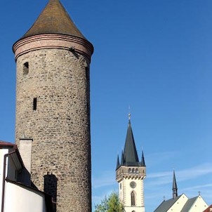 Šindelářská věž + kostel sv. Jana Křtitele