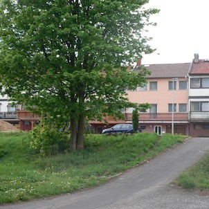 okály