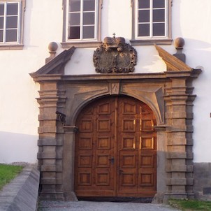 zámek Zákupy první brána