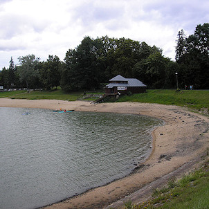 přehrada - loděnice