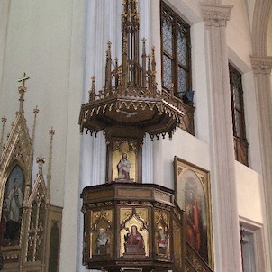 in der Kirche