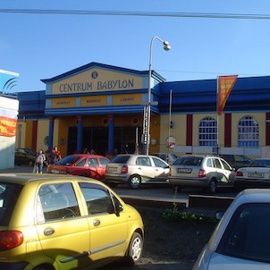 Centrum Babylon zaujme již svým zevnějškem...