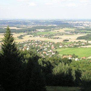 Pohled z rozhledny na Chlebovice