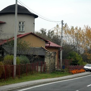 Larischův letohrádek