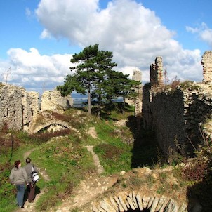 Centrální část hradní zříceniny