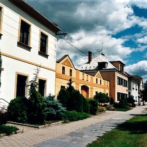 Namesti