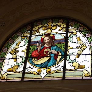 Okenní výplň mariánského kostela